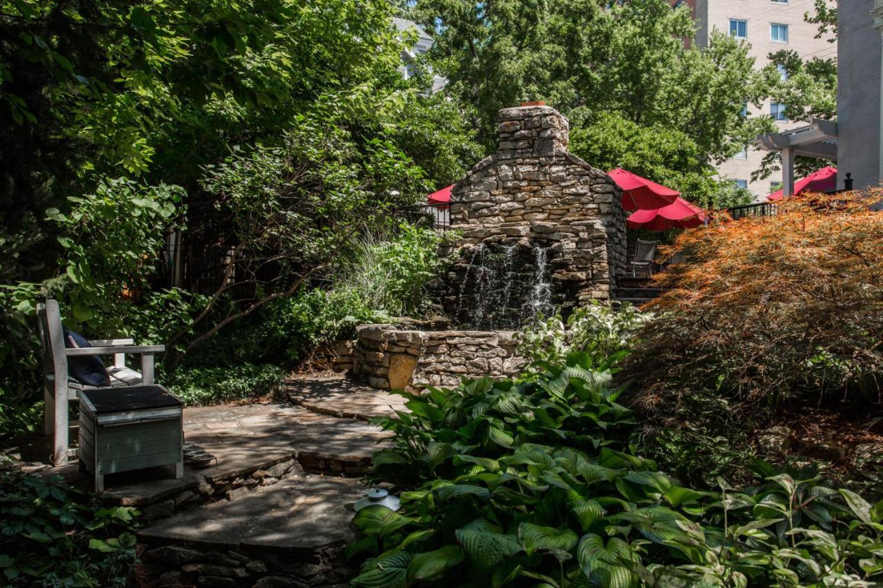 George Caleb Bingham At Southmoreland On The Plaza Kansas City Exteriér fotografie